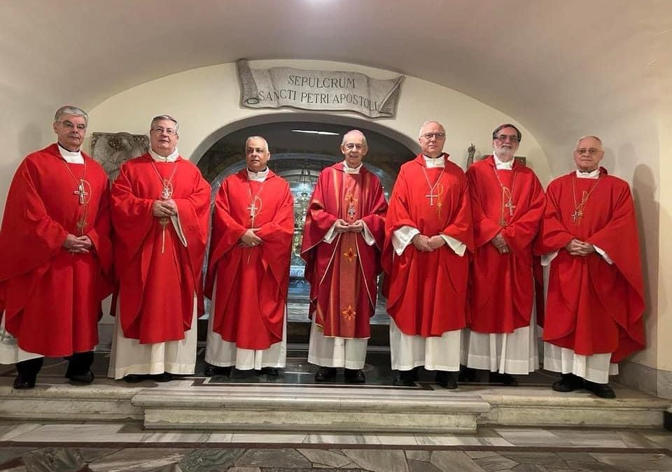 Visita “ad limina Apostolorum”: l’Eucarestia a San Pietro