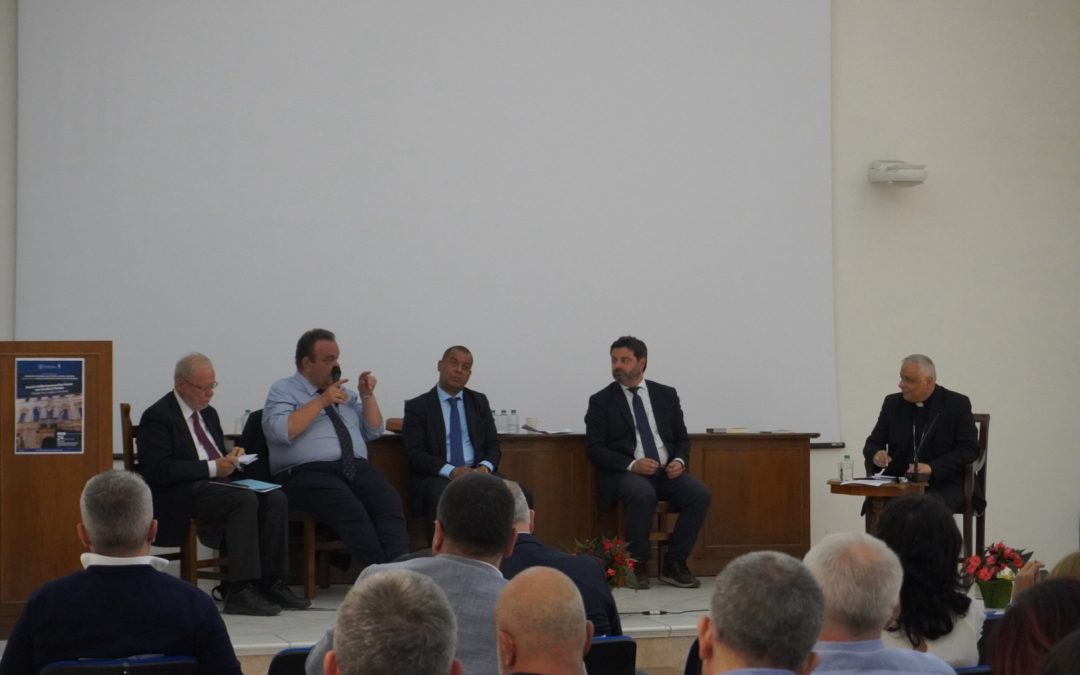 “Dialoghi tra la soglia e il focolare” – l’arcivescovo Gian Franco Saba incontra i candidati alla carica di Sindaco di Sassari