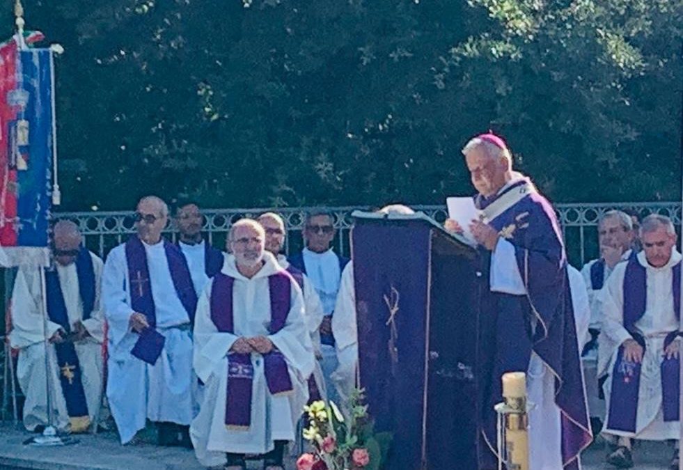 Tissi: l’Arcivescovo Gian Franco Saba celebra le esequie di Don Matteo Bonu