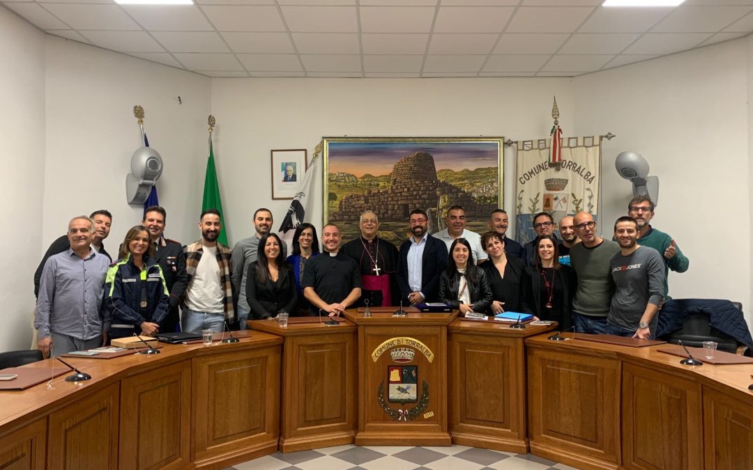 Visita pastorale: l’incontro dell’arcivescovo Gian Franco con il Consiglio Comunale di Torralba