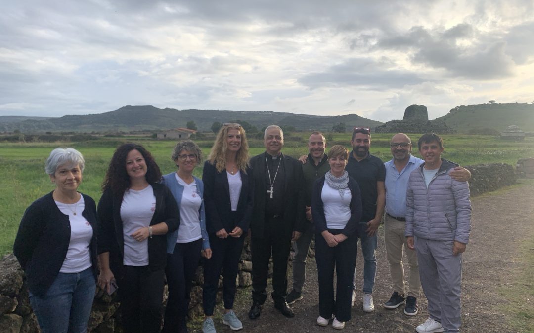 Visita pastorale a Torralba: l’arcivescovo in visita al Nuraghe Santu Antine