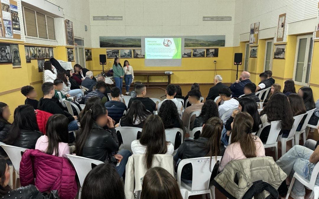 Visita pastorale: l’arcivescovo incontra i giovani del Centro Giovanile di Thiesi