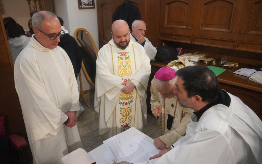 Cheremule: Celebrazione eucaristica presieduta dall’arcivescovo Gian Franco all’ingresso di don Piero Paulesu nella Parrocchia San Gabriele Arcangelo