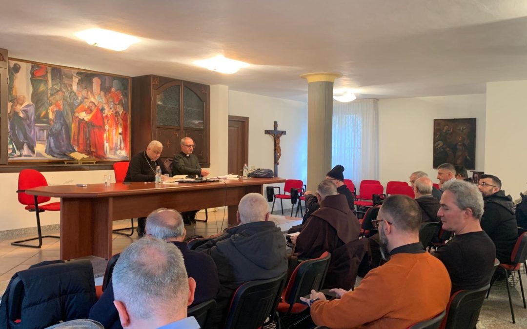 Visita pastorale a Sassari: l’Arcivescovo incontra i presbiteri e i diaconi impegnati nel ministero in Città