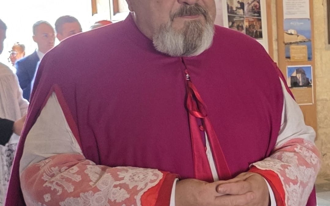 Auguri a Mons. Tamponi nel giorno del suo compleanno